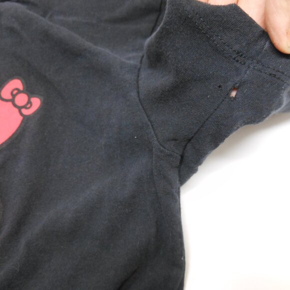 Hello Kitty Apples Sanrio T-Shirt Small - Picture 2 of 9